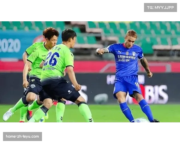 广岛三箭1比0小胜江原FC 加藤陆次树抓住对手失误攻入唯一进球 广岛三箭1比0小胜江原FC 加藤陆次树抓住对手失误攻入唯一进球