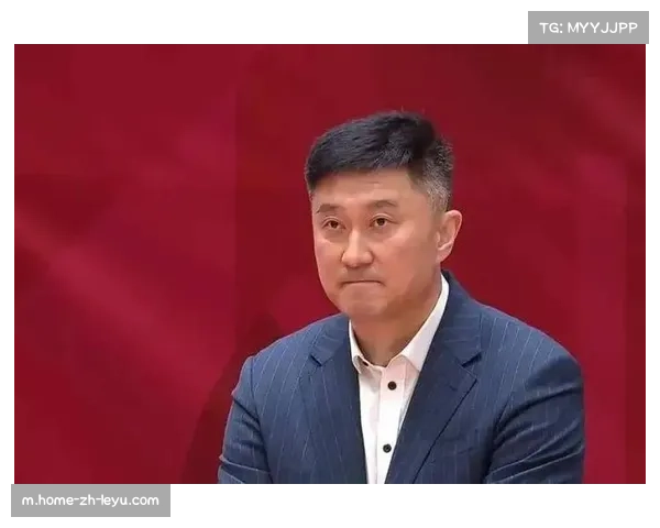 杜锋坚持使用功能重叠外援 球队化学反应陷入停滞状态